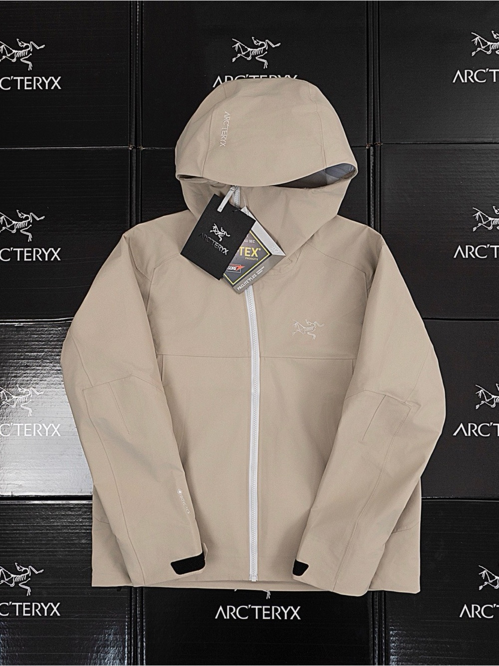 Arc'teryx Men’s Waterproof Hooded Raincoat - Light Beige